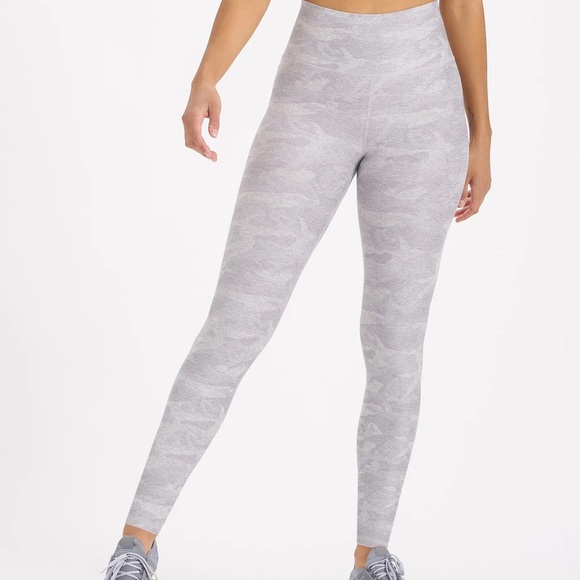 Vuori Clean Elevation Leggings - Picture 1 of 2
